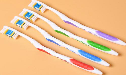 日用品配送：牙刷